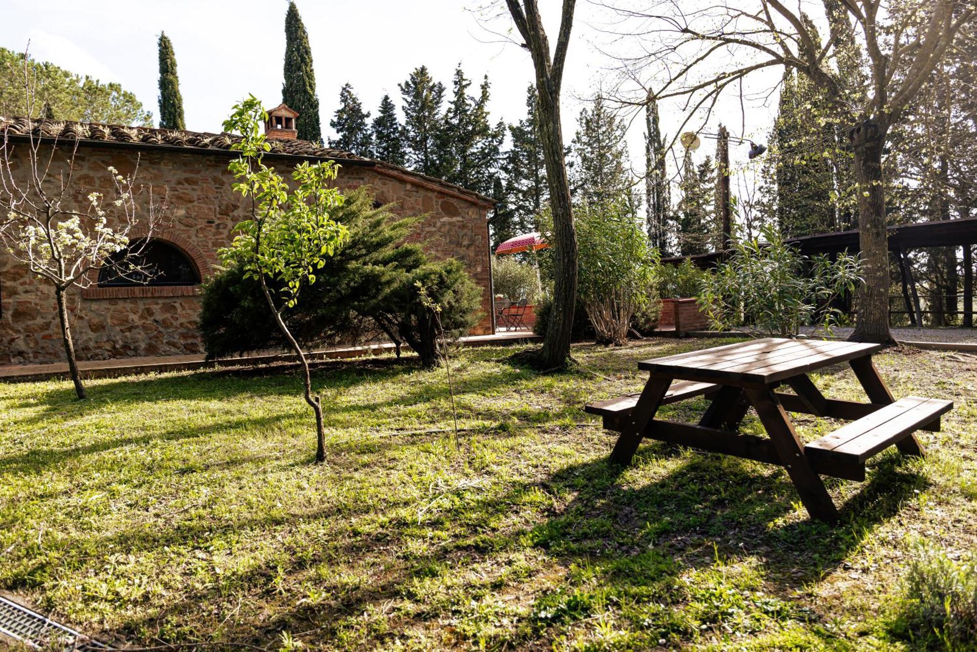 Вилла Borgo Il Poggio Agritourismo Монтайоне Экстерьер фото