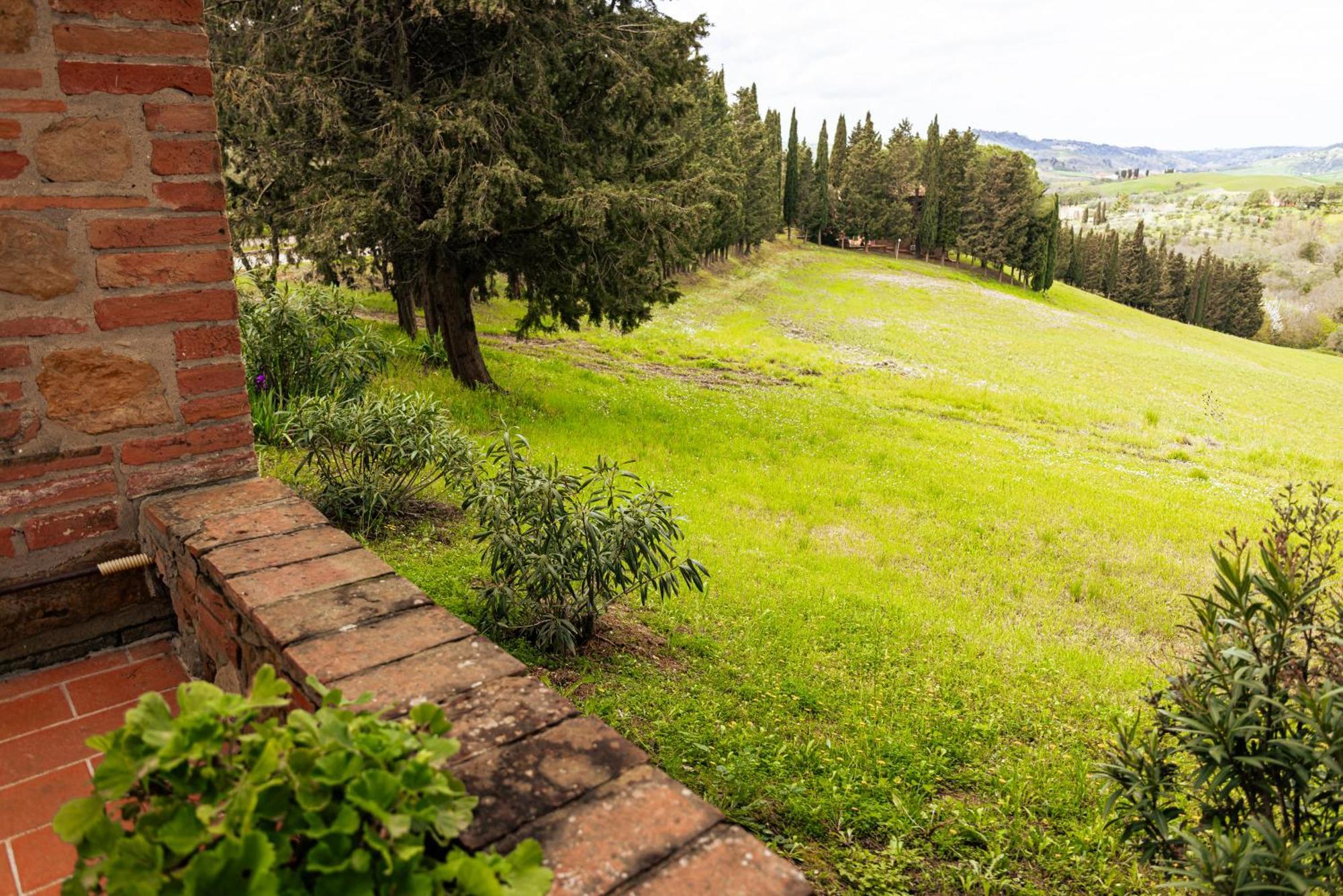 Вилла Borgo Il Poggio Agritourismo Монтайоне Экстерьер фото